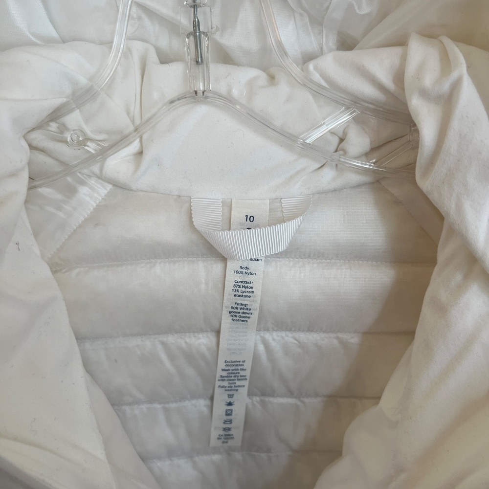 Lululemon Down For A Run Jacket II White Size 10 NWT - Picture 7 of 16